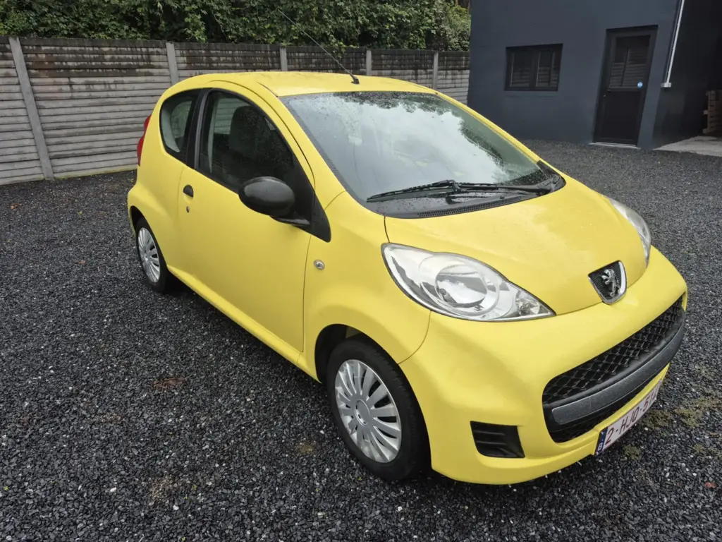 LOCATION PEUGEOT 107